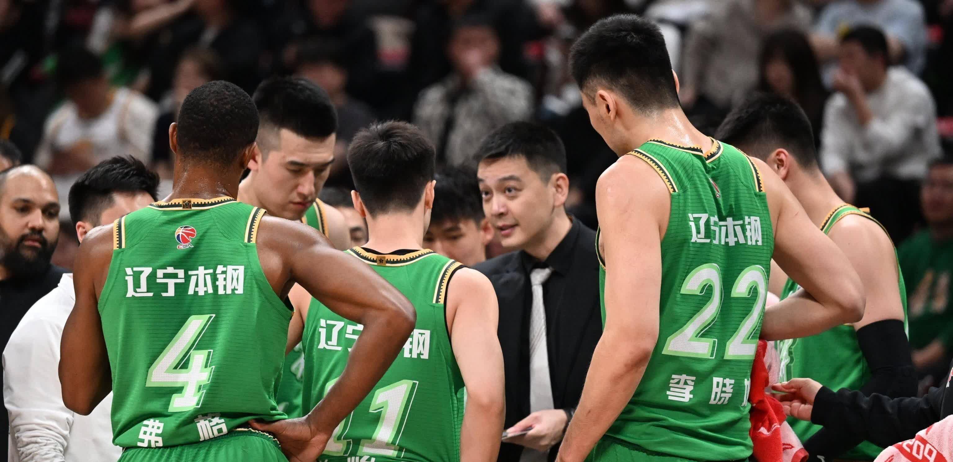 激烈角逐！CBA季后赛争霸战