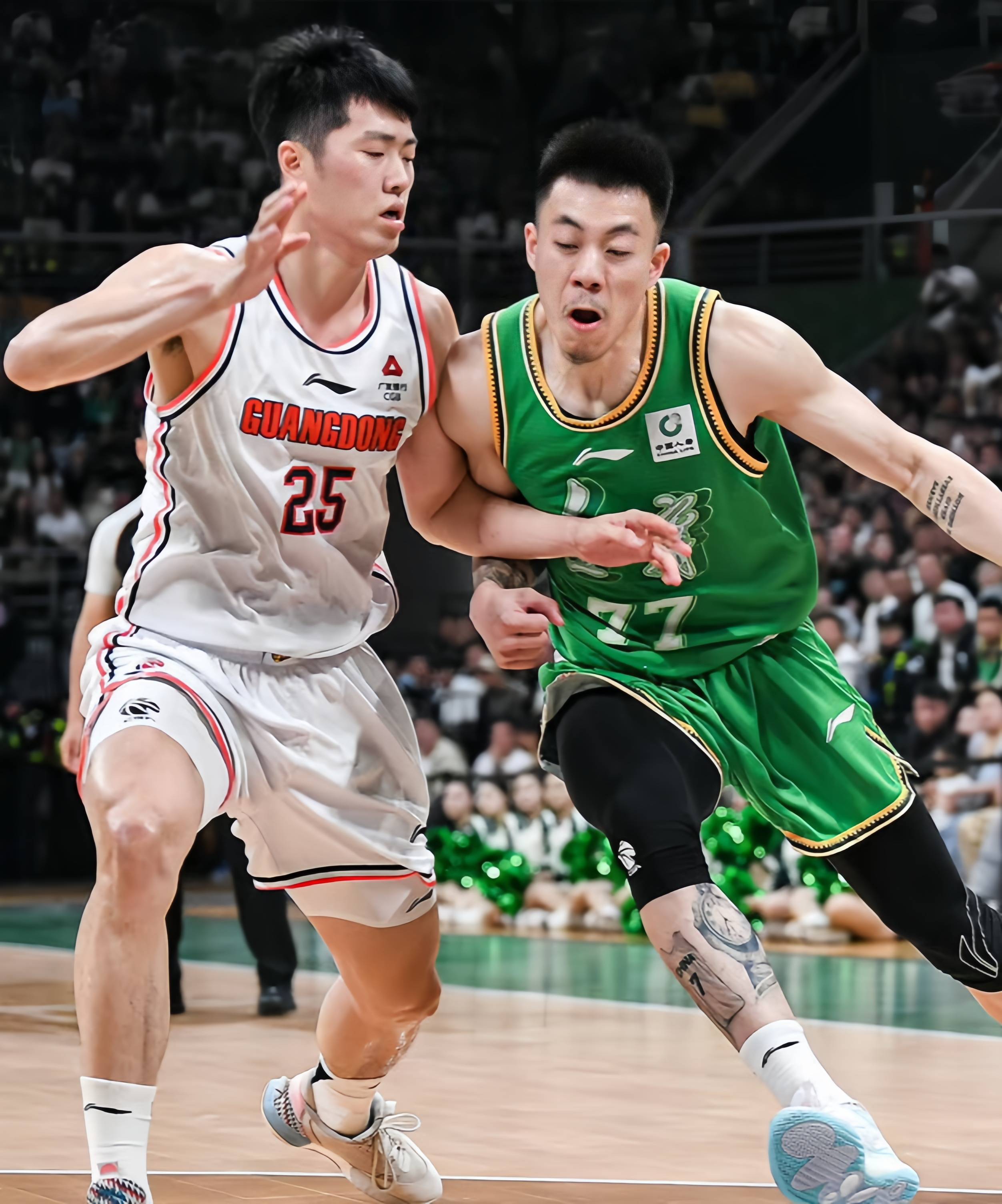 星空体育电脑版-黑尔克队大胜对手，士气大振